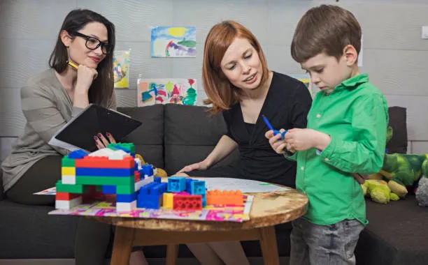 Clínica com psicólogo infantil perto de mim